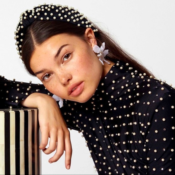 BRAND NEW Lele Sadoughi - Mother of Pearl Paper Lily earrings - Picture 7 of 9